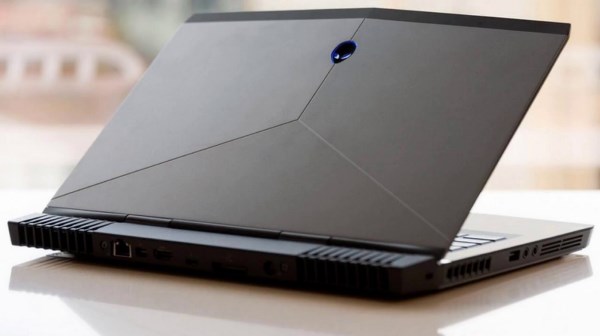 The Alienware 13 R3 is the firs ever gaming laptop with a OLED display.
