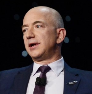 Jeff Bezos is the currently the CEO of Amazon.